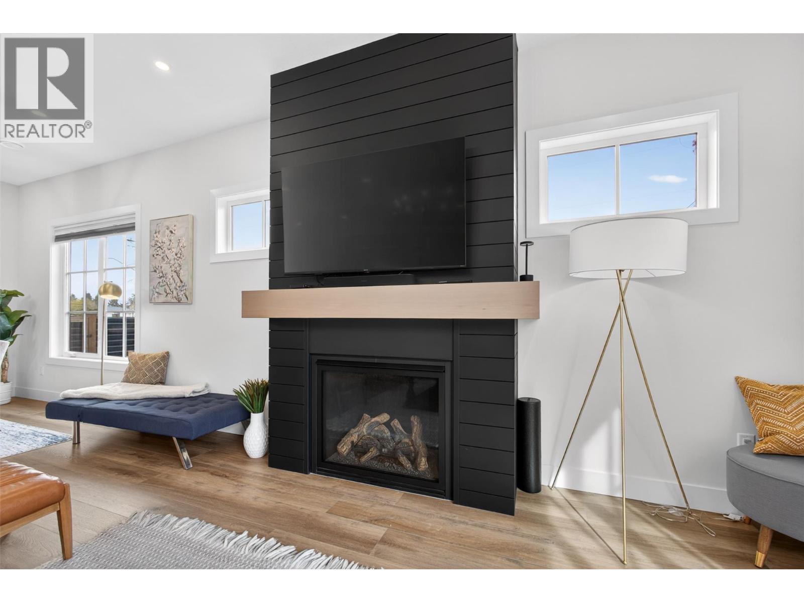 697 Balsam Road, Kelowna, British Columbia  V1W 1C1 - Photo 15 - 10382964