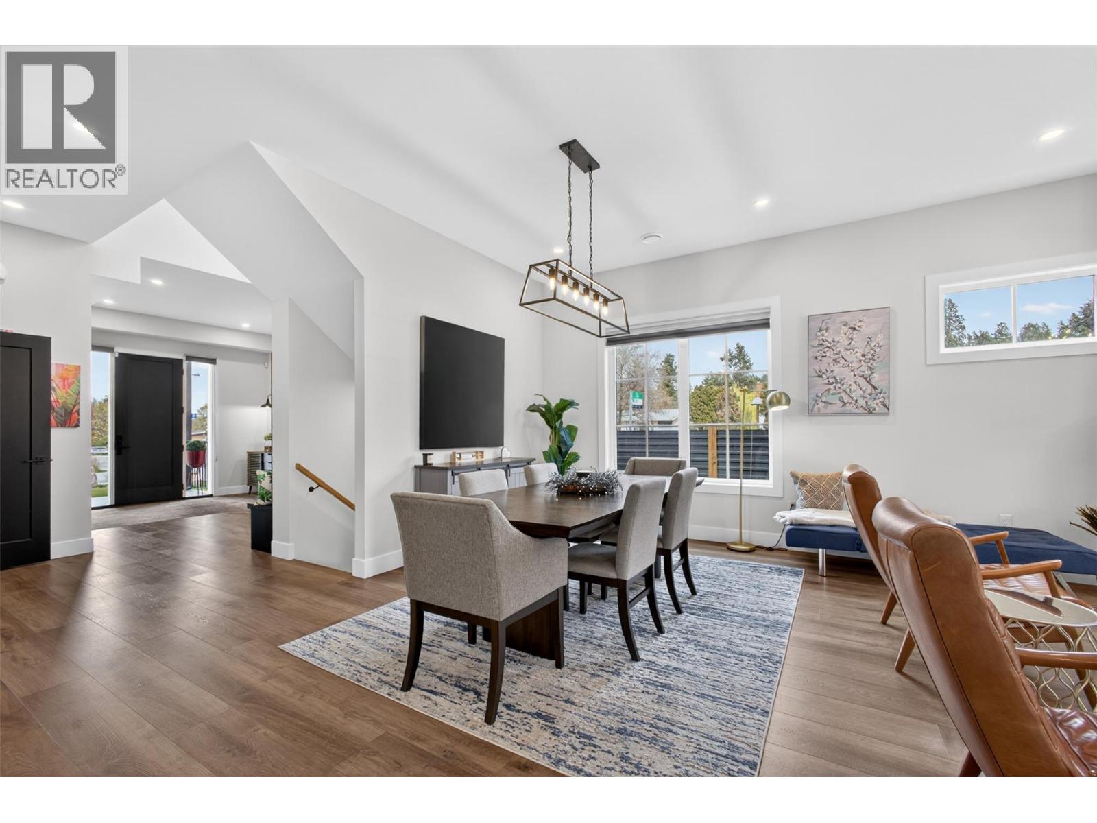 697 Balsam Road, Kelowna, British Columbia  V1W 1C1 - Photo 16 - 10382964