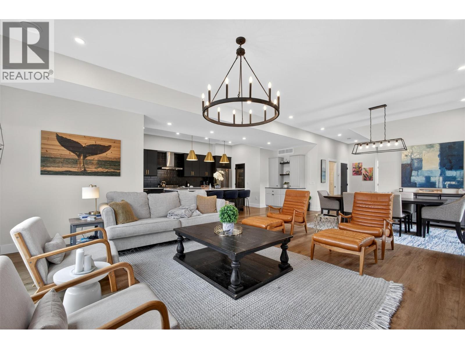 697 Balsam Road, Kelowna, British Columbia  V1W 1C1 - Photo 3 - 10382964