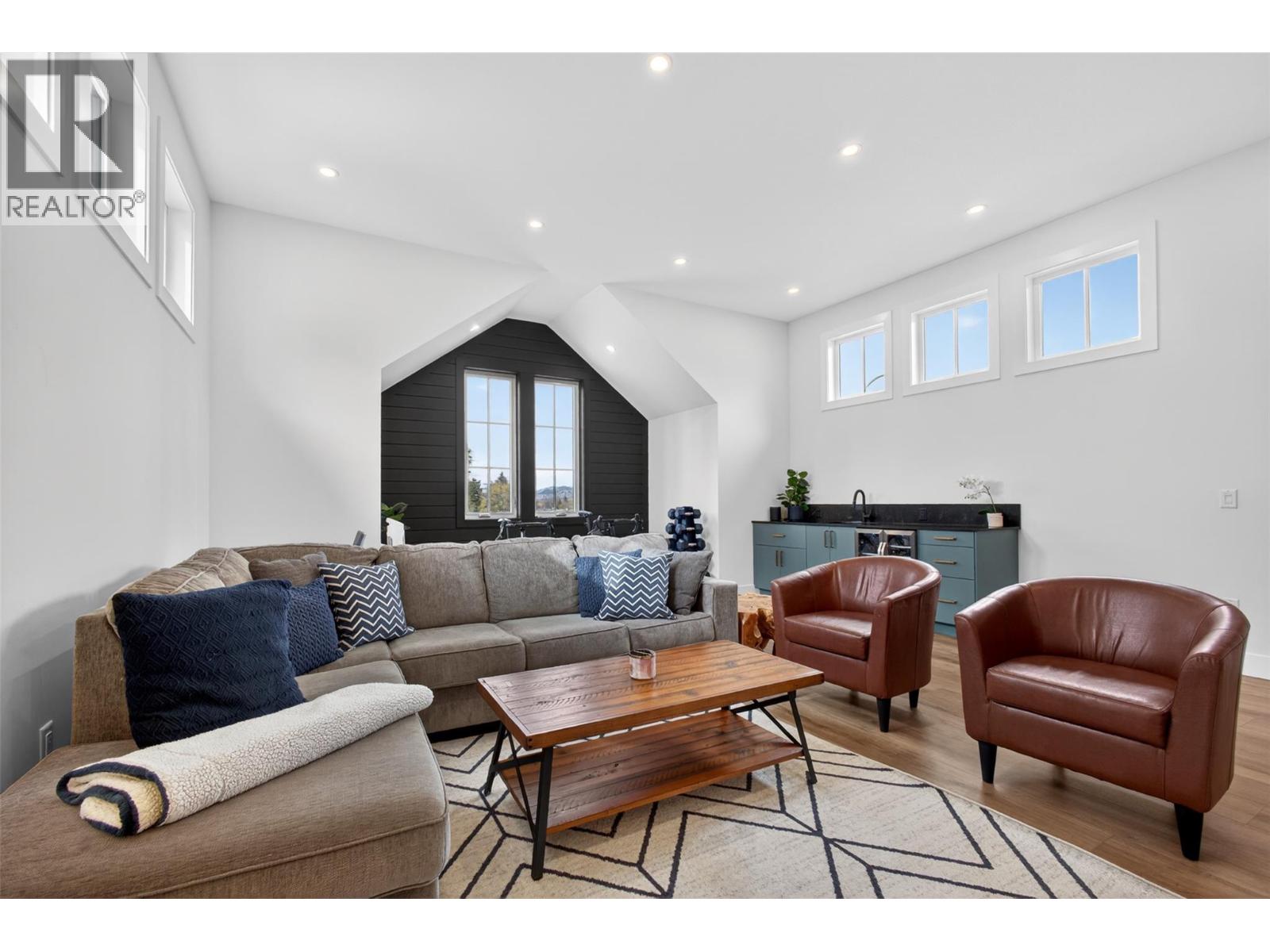 697 Balsam Road, Kelowna, British Columbia  V1W 1C1 - Photo 30 - 10382964