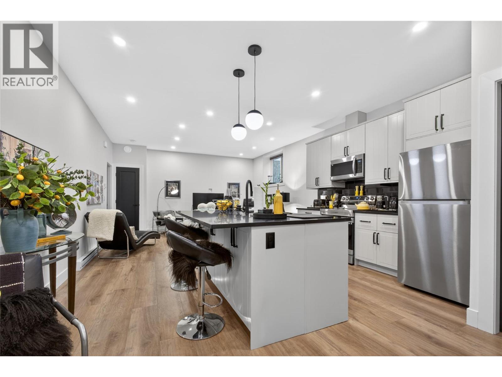 697 Balsam Road, Kelowna, British Columbia  V1W 1C1 - Photo 48 - 10382964