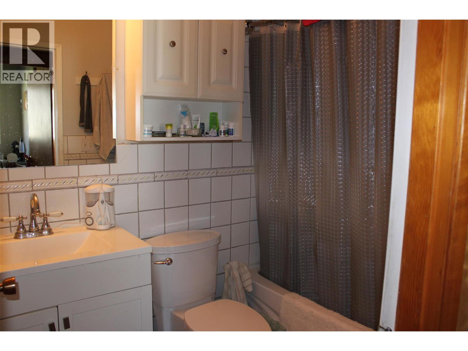 119 2nd Avenue Nw, Nakusp, British Columbia  V0G 1R0 - Photo 16 - 10384393