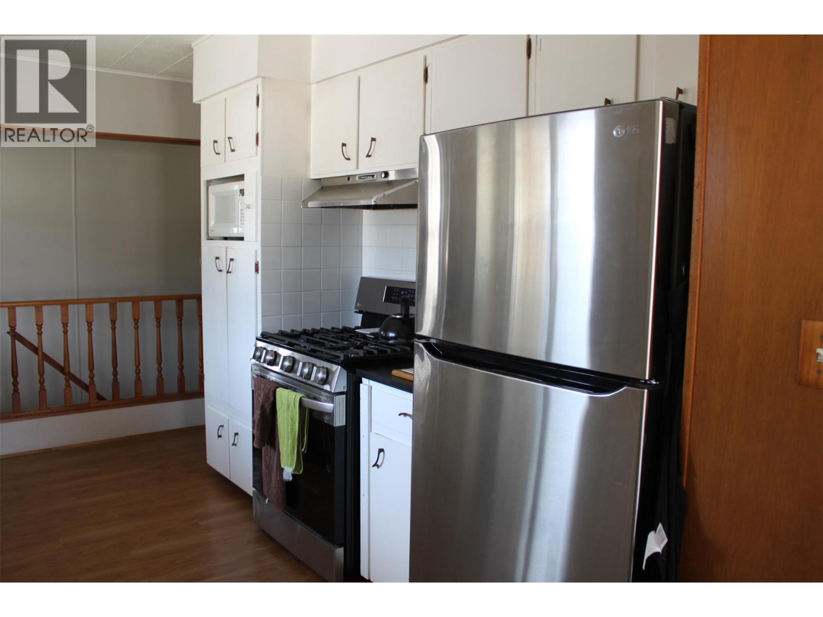 119 2nd Avenue Nw, Nakusp, British Columbia  V0G 1R0 - Photo 8 - 10384393