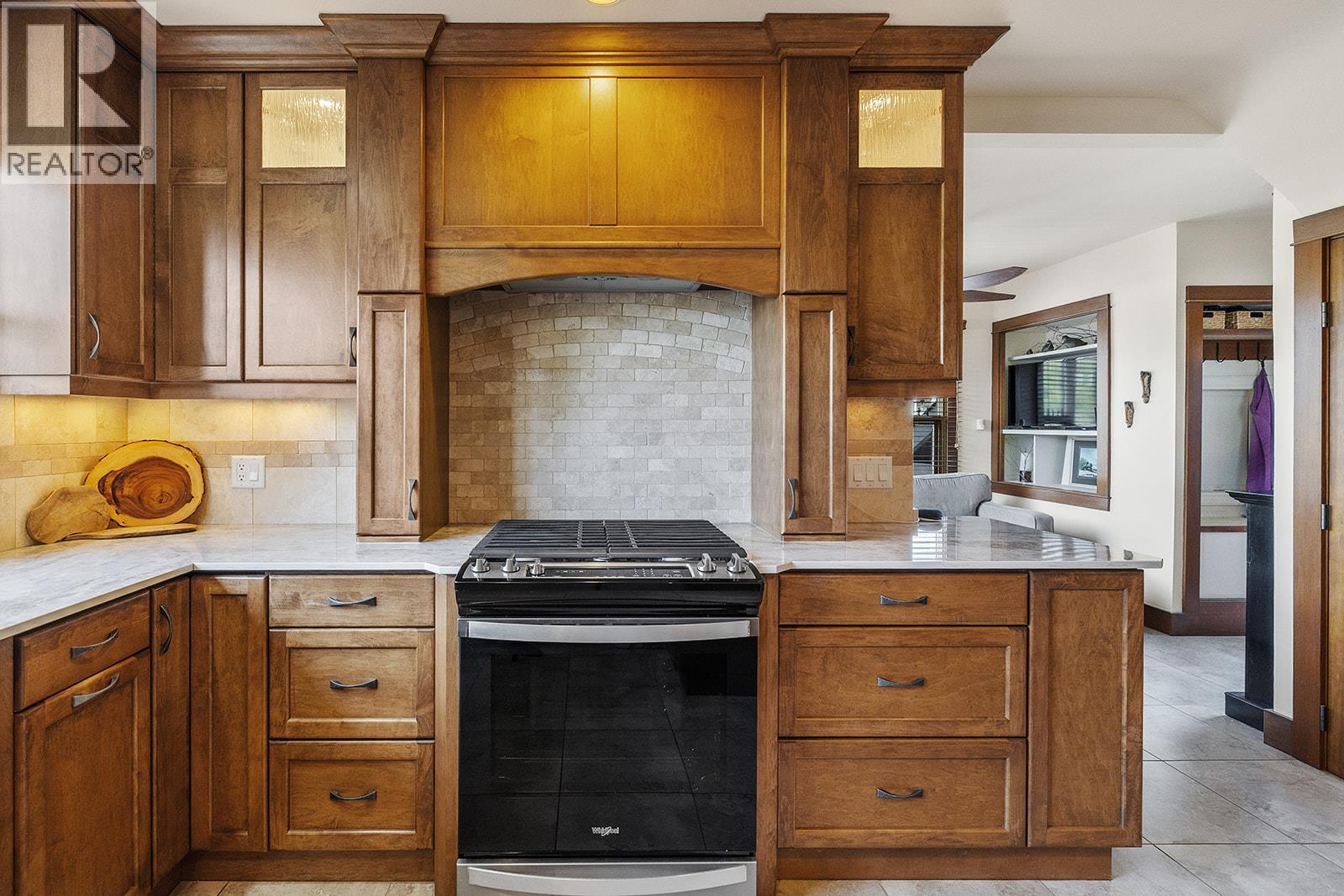 354 Burne Avenue, Kelowna, British Columbia  V1Y 5P1 - Photo 8 - 10383755