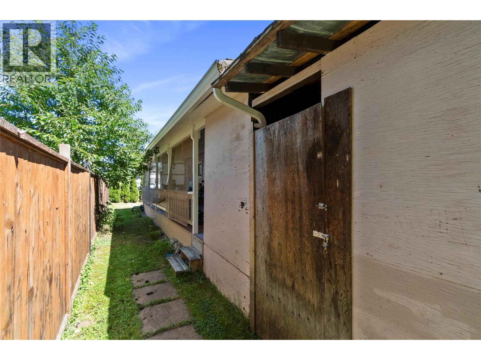 1361 30 Street Se Unit# 16, Salmon Arm, British Columbia  V1E 2N4 - Photo 30 - 10382678