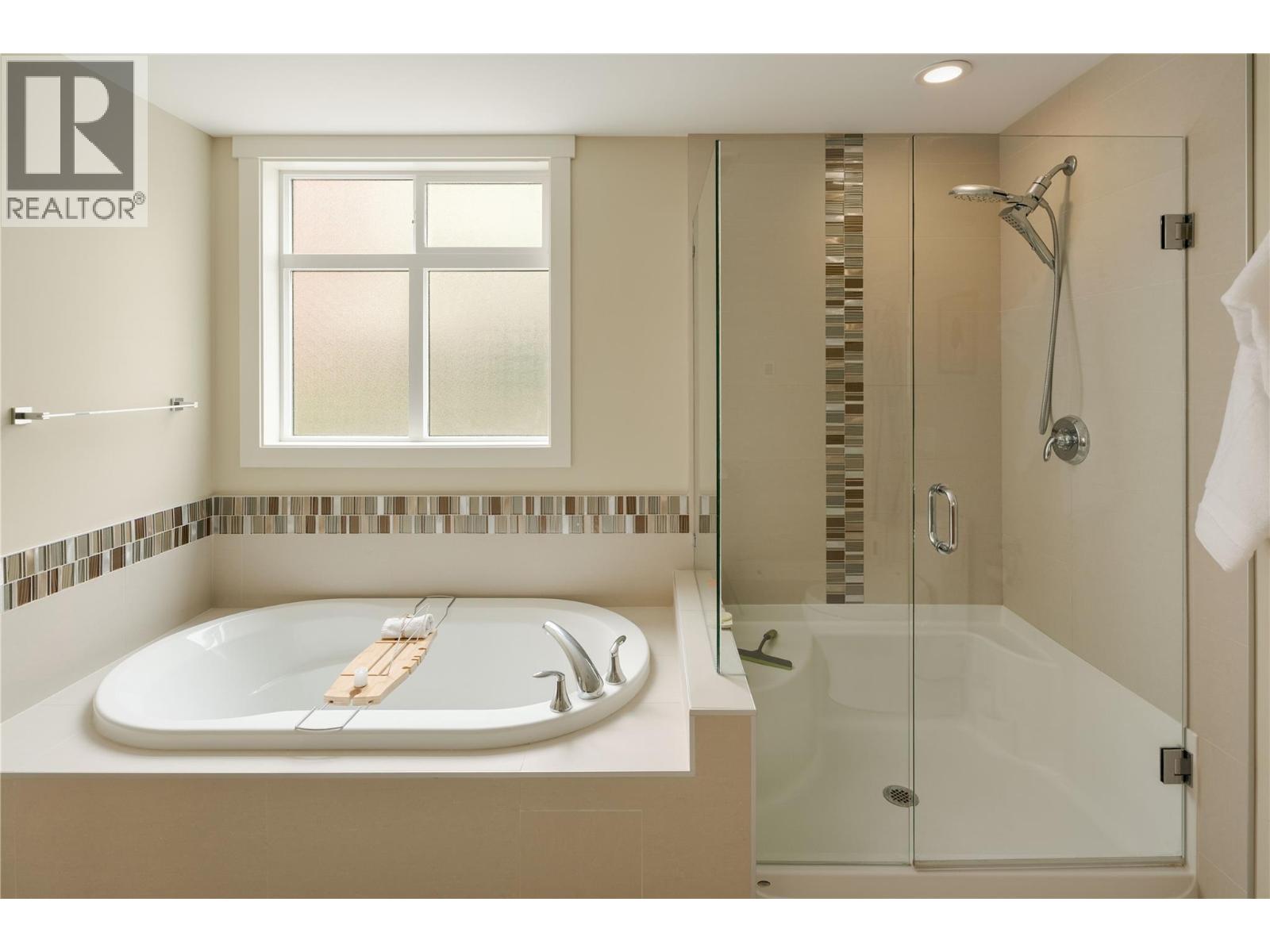 3865 Truswell Road Unit# 204, Kelowna, British Columbia  V1W 3K9 - Photo 13 - 10384312