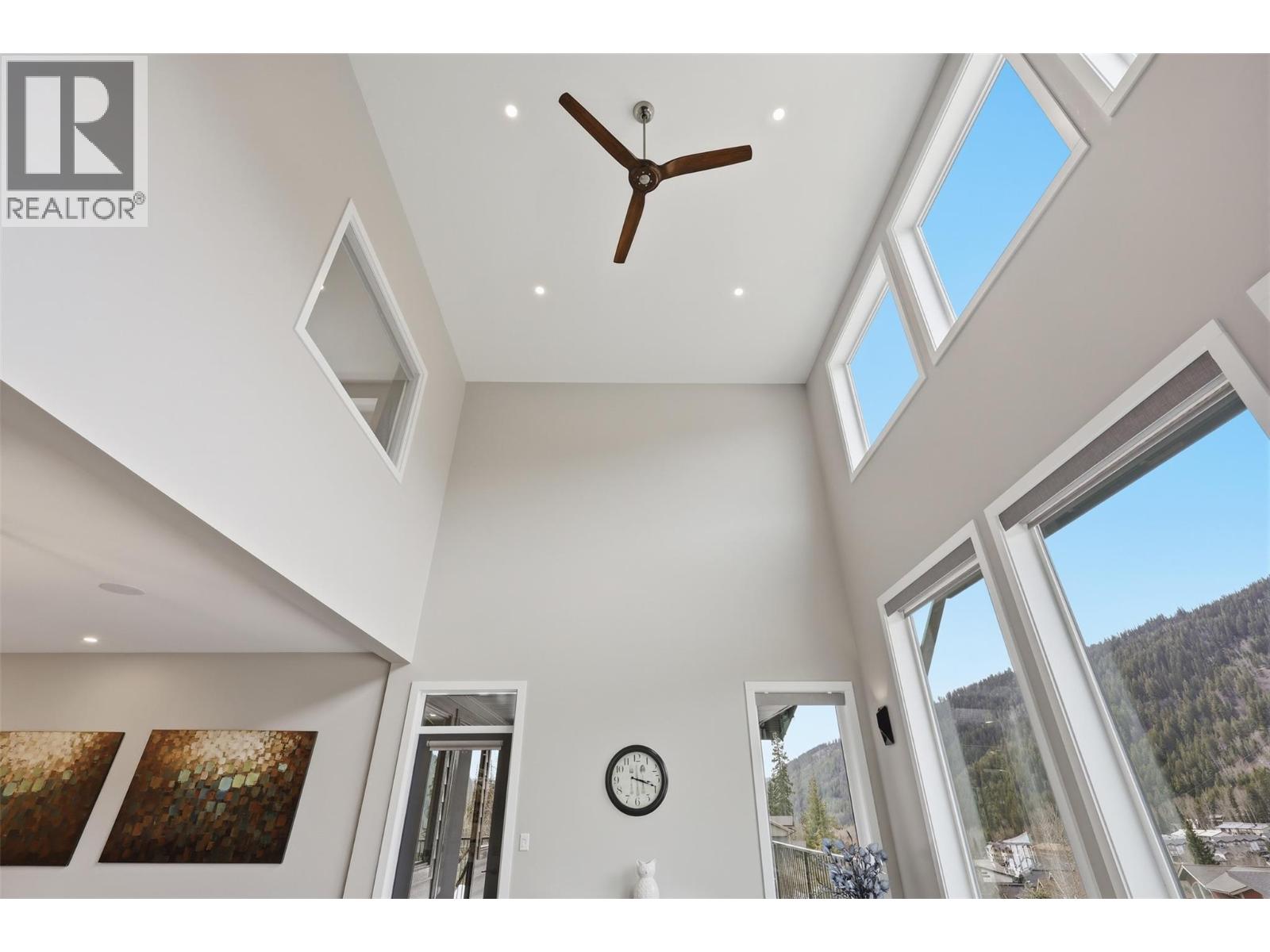 2533 Mountain View Drive, Sun Peaks, British Columbia  V0E 5N0 - Photo 18 - 10384505