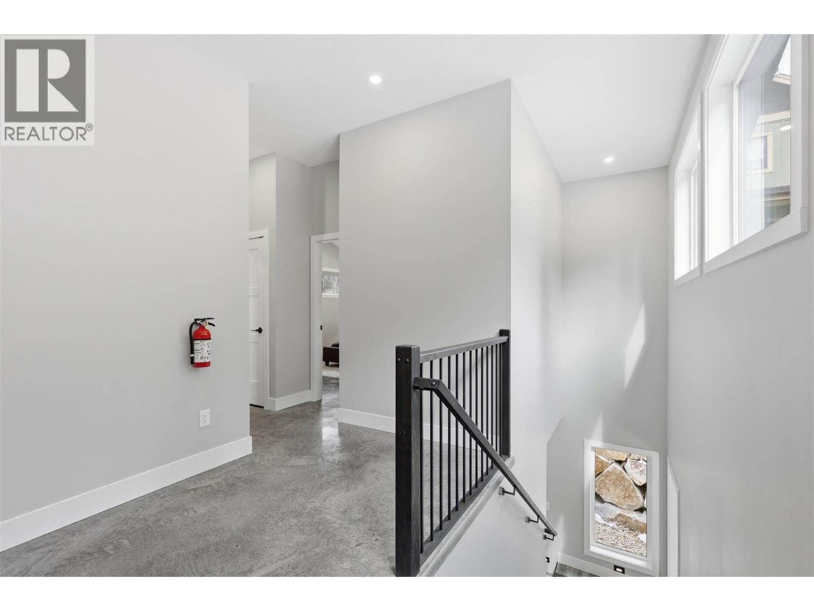 2533 Mountain View Drive, Sun Peaks, British Columbia  V0E 5N0 - Photo 44 - 10384505