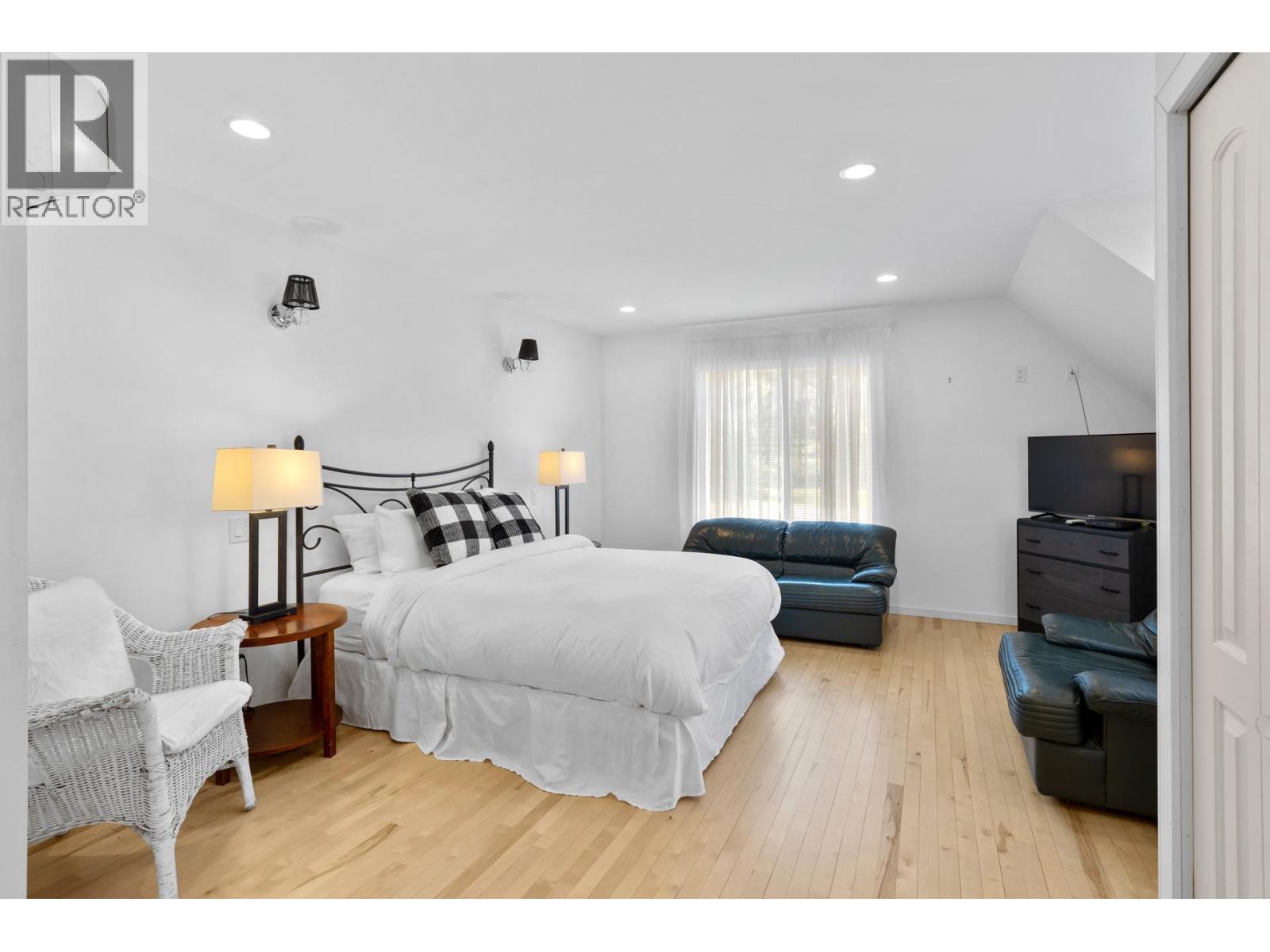 7991 Alpine Road, Kelowna, British Columbia  V1Z 3V8 - Photo 39 - 10384116