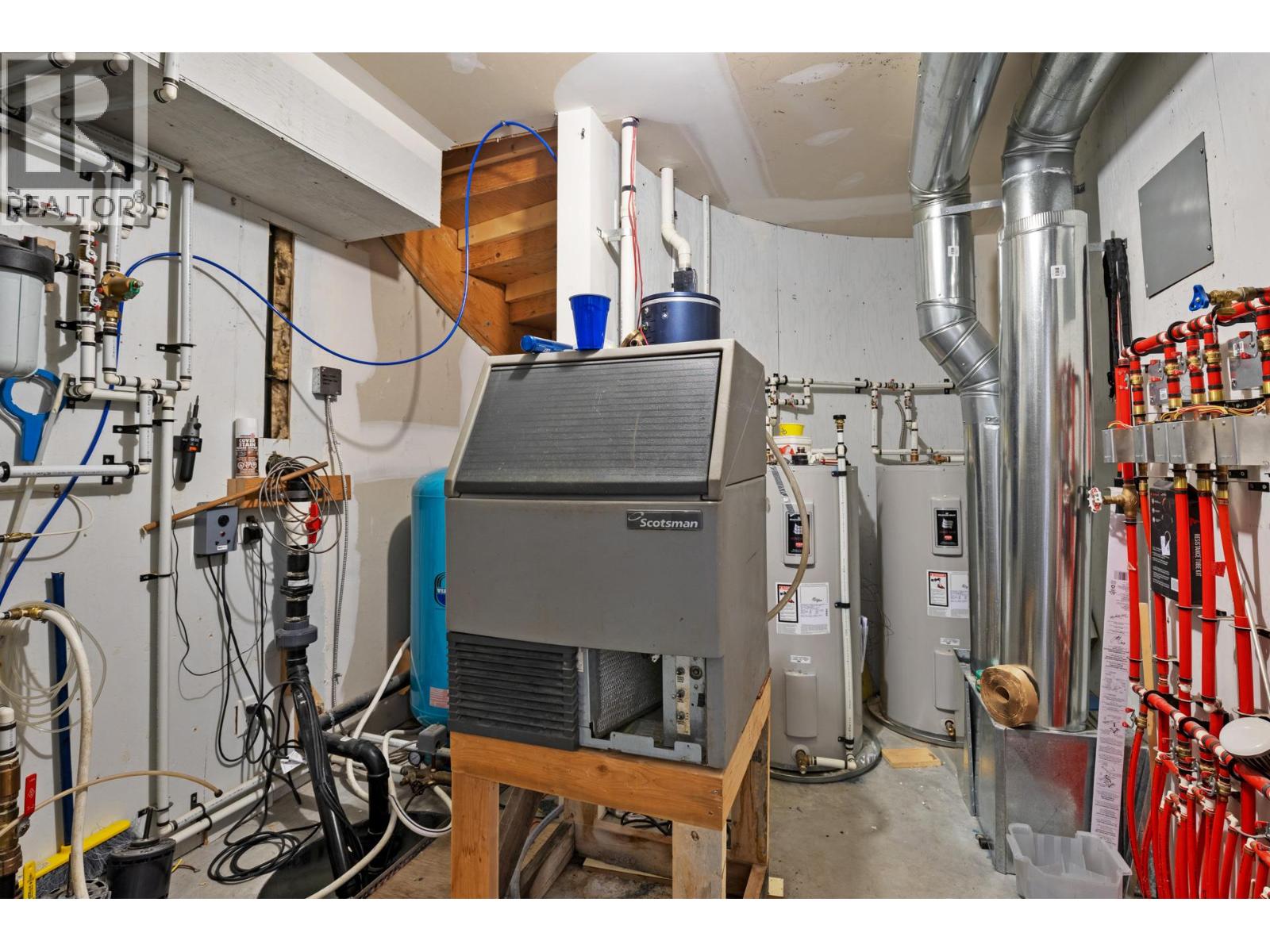 7991 Alpine Road, Kelowna, British Columbia  V1Z 3V8 - Photo 54 - 10384116