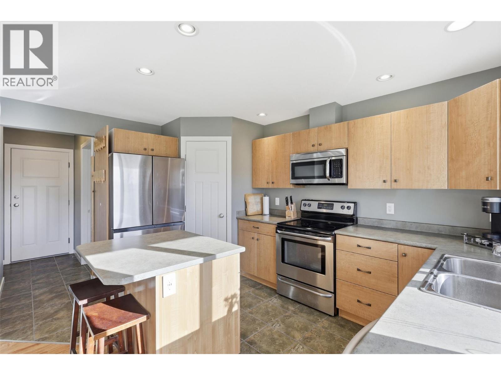 1250 Aberdeen Drive Unit# 7, Kamloops, British Columbia  V1S 0C1 - Photo 15 - 10383429