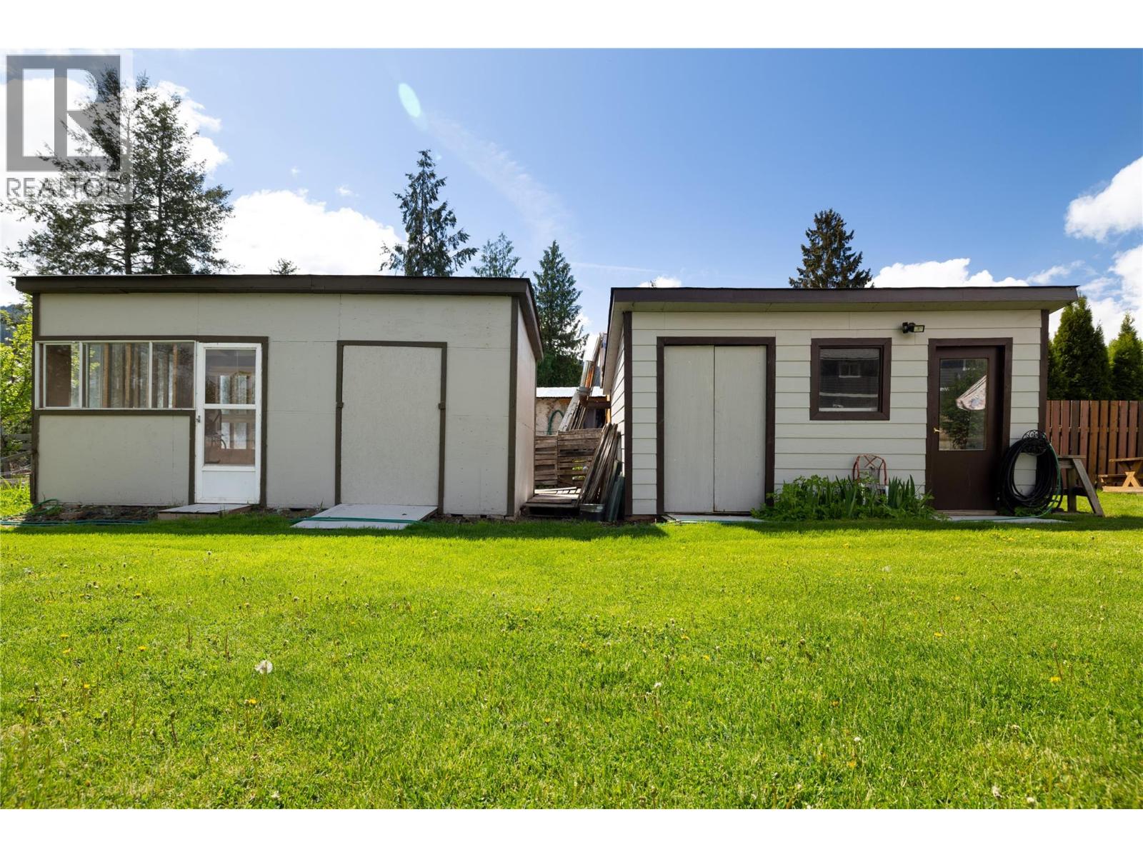 170 Whitevale Road, Lumby, British Columbia  V0E 2G7 - Photo 32 - 10384535