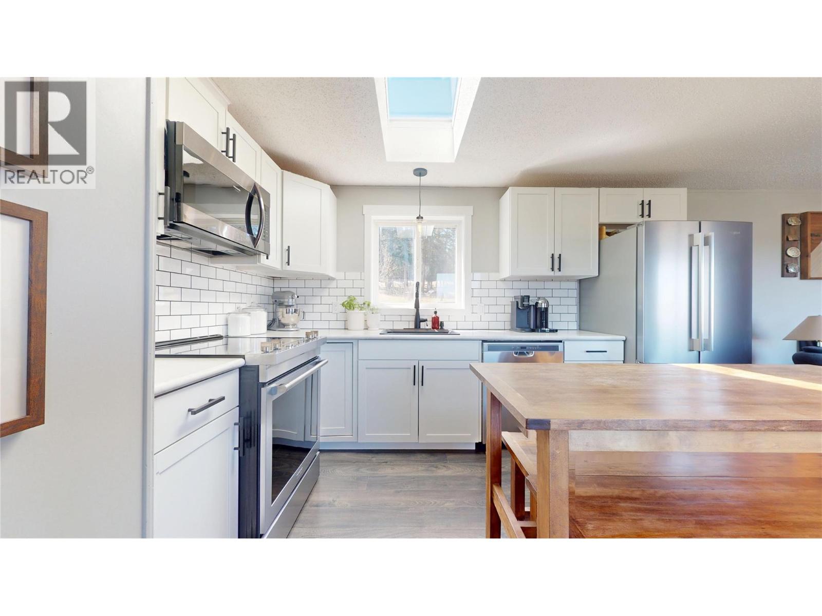 3251 45th Street S, Cranbrook, British Columbia  V1C 7A1 - Photo 7 - 10384184