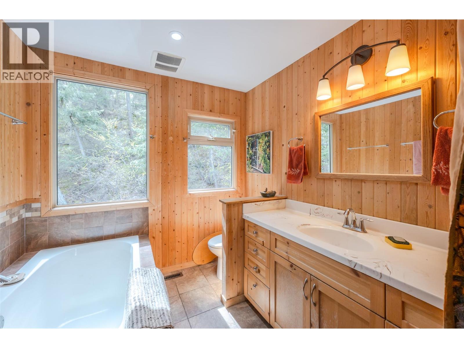 128 Farleigh Lake Road, Penticton, British Columbia  V2A 0E6 - Photo 46 - 10383702