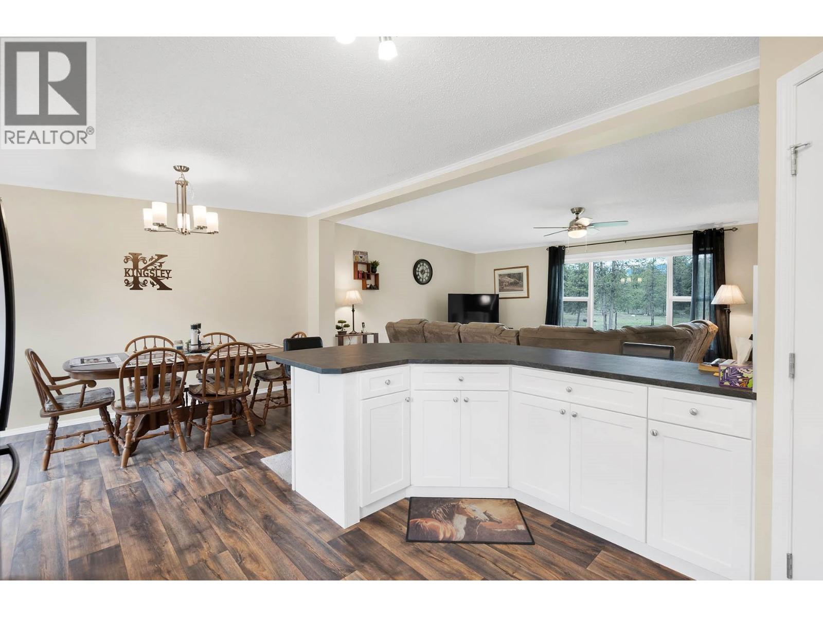 3090 Buffalo Springs Road, Barriere, British Columbia  V0E 1E0 - Photo 16 - 10384536