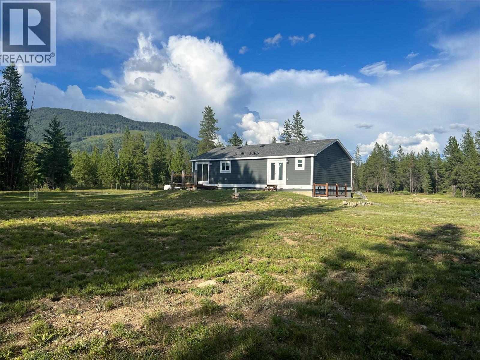 3090 Buffalo Springs Road, Barriere, British Columbia  V0E 1E0 - Photo 4 - 10384536