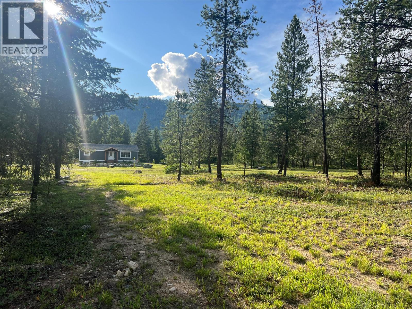 3090 Buffalo Springs Road, Barriere, British Columbia  V0E 1E0 - Photo 6 - 10384536