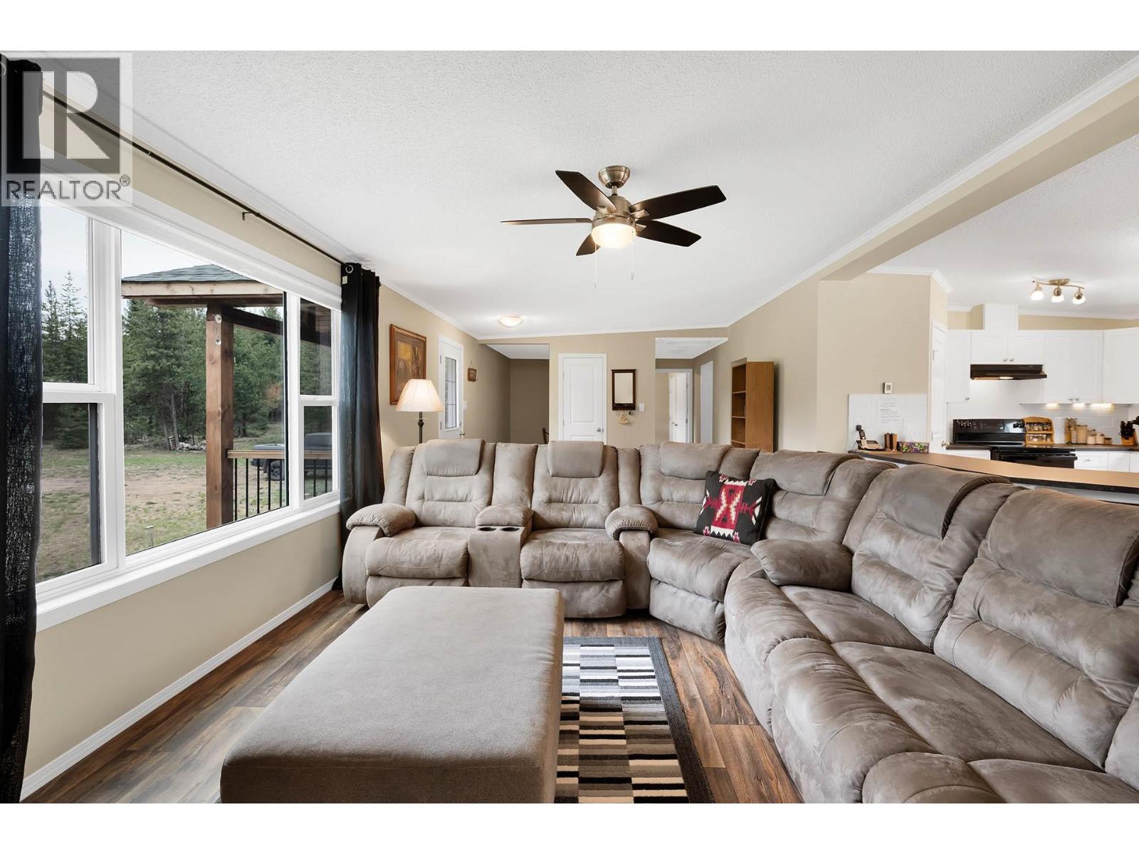 3090 Buffalo Springs Road, Barriere, British Columbia  V0E 1E0 - Photo 9 - 10384536