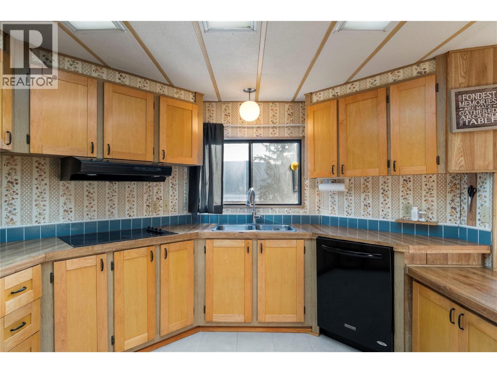 8698 Penwith Way, St. Ives, British Columbia  V0E 1M9 - Photo 14 - 10384525