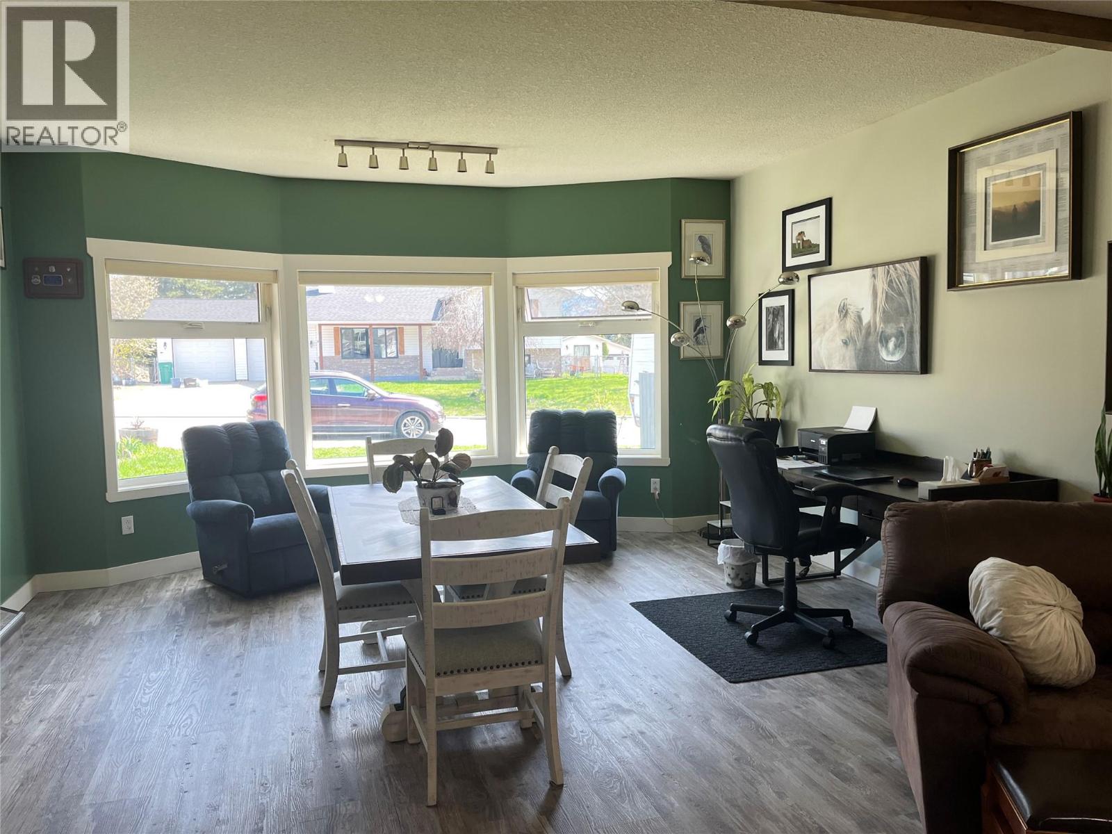 2034 Saddleview Avenue, Lumby, British Columbia  V0E 2G0 - Photo 5 - 10384447