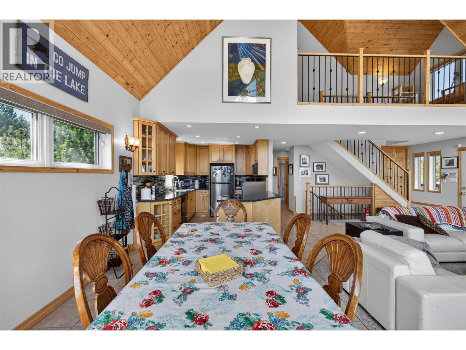 4484 Spruce Bay, Fairmont Hot Springs, British Columbia  V0B 1L2 - Photo 16 - 10384391