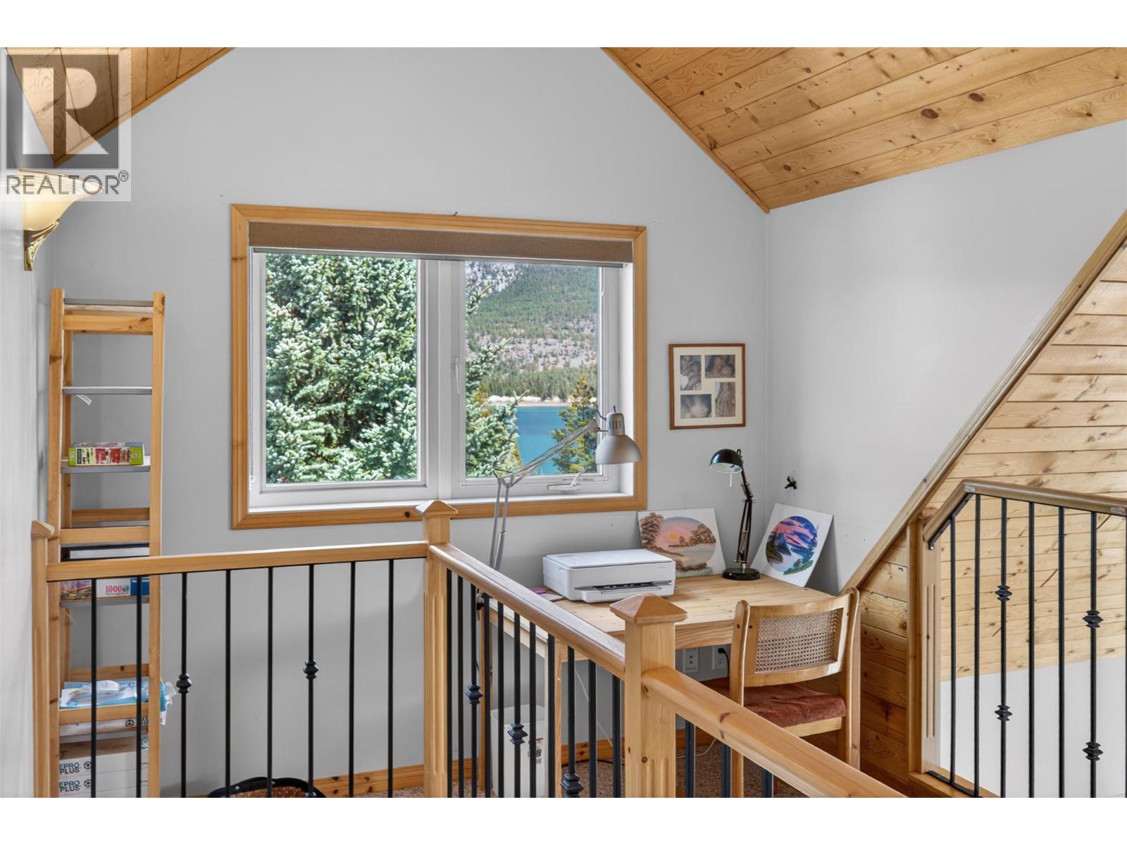 4484 Spruce Bay, Fairmont Hot Springs, British Columbia  V0B 1L2 - Photo 32 - 10384391