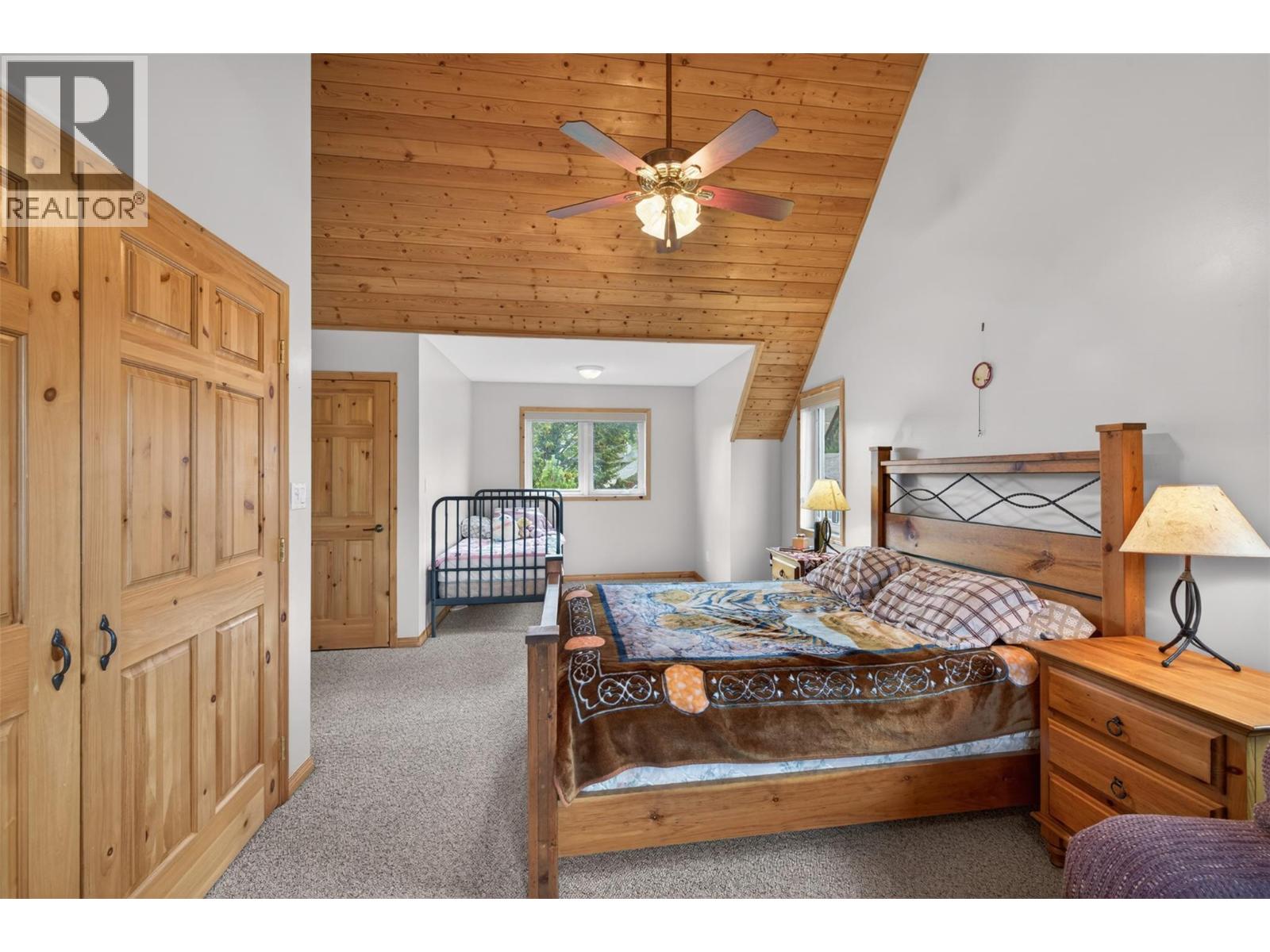 4484 Spruce Bay, Fairmont Hot Springs, British Columbia  V0B 1L2 - Photo 39 - 10384391