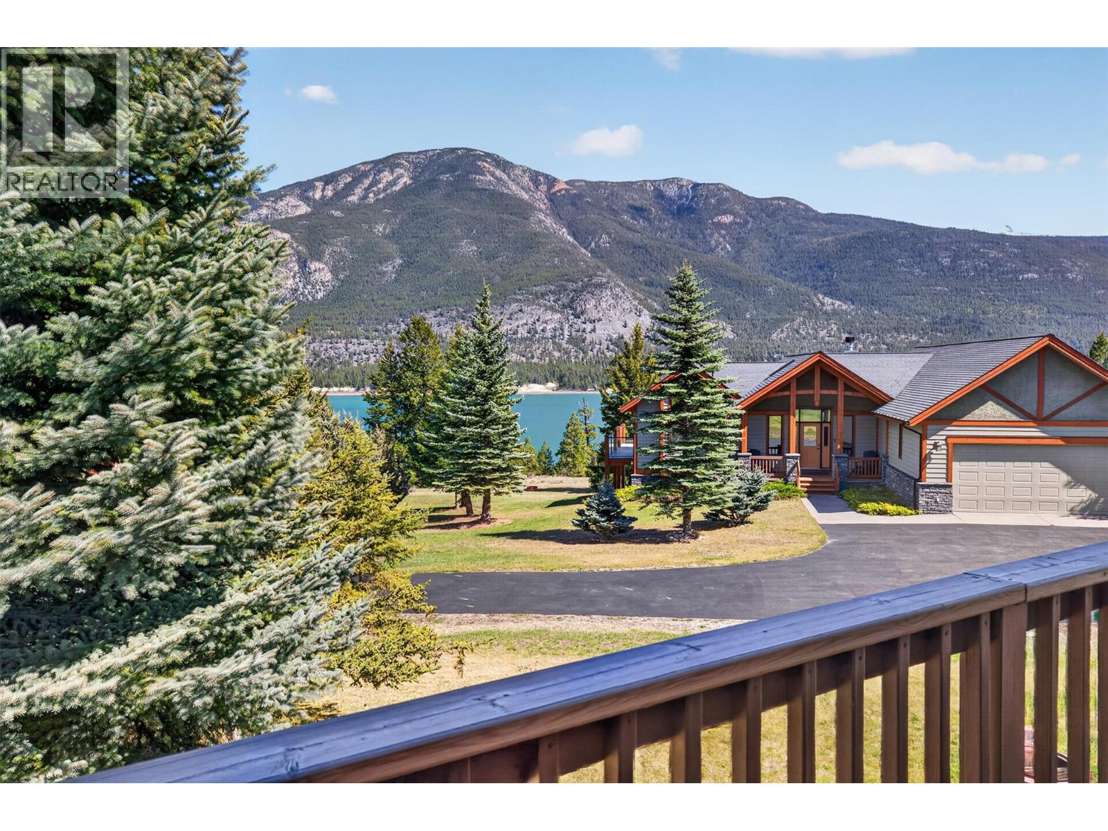 4484 Spruce Bay, Fairmont Hot Springs, British Columbia  V0B 1L2 - Photo 7 - 10384391