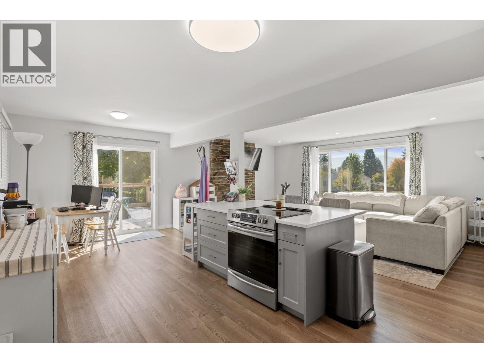 1390 Mountain Avenue, Kelowna, British Columbia  V1Y 7H4 - Photo 13 - 10384388