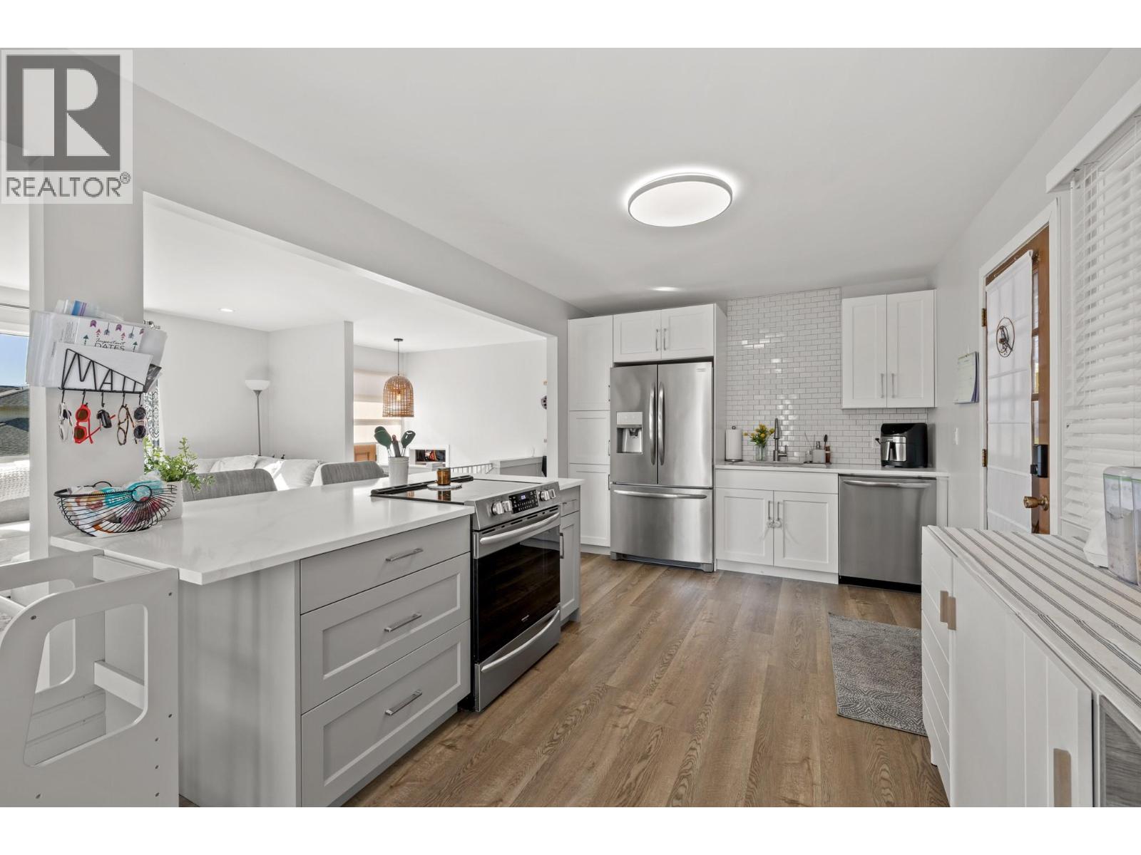 1390 Mountain Avenue, Kelowna, British Columbia  V1Y 7H4 - Photo 7 - 10384388