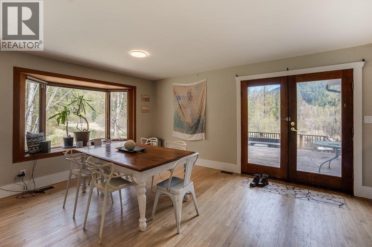4408 Slocan  River Road, Winlaw, British Columbia  V0G 2J0 - Photo 10 - 10384353