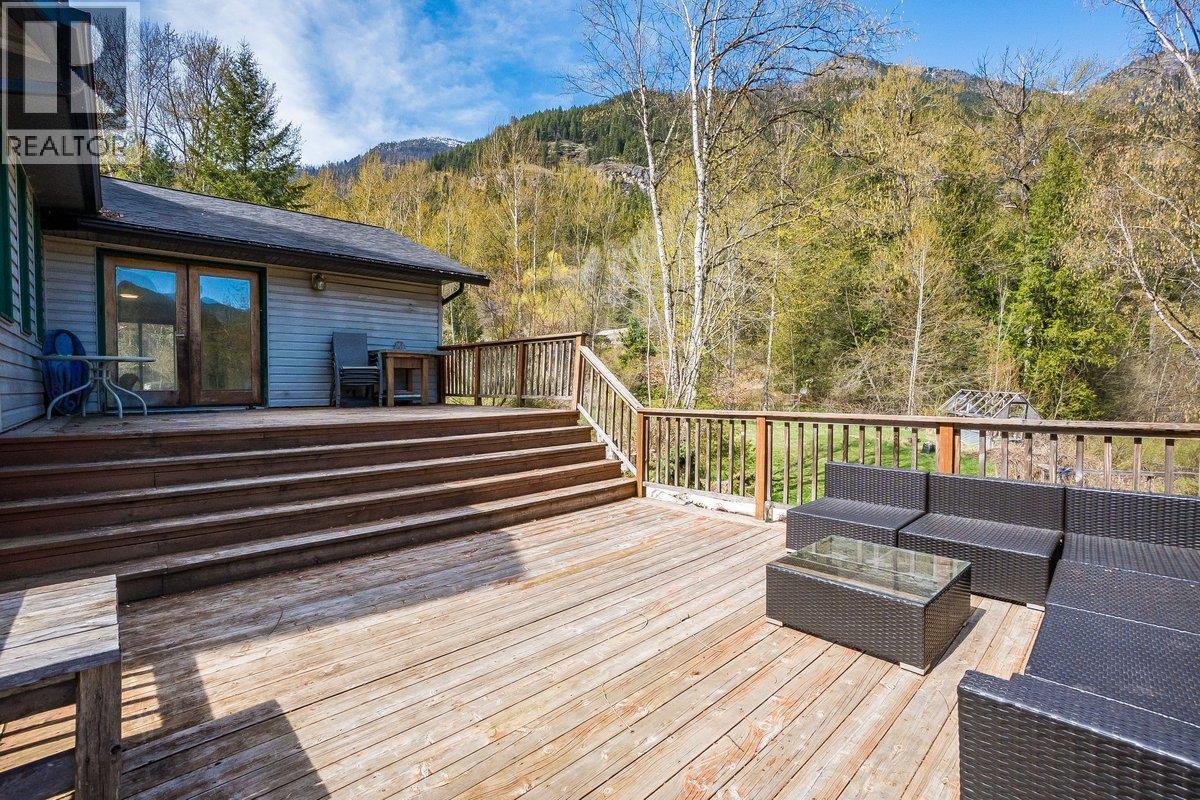 4408 Slocan  River Road, Winlaw, British Columbia  V0G 2J0 - Photo 43 - 10384353