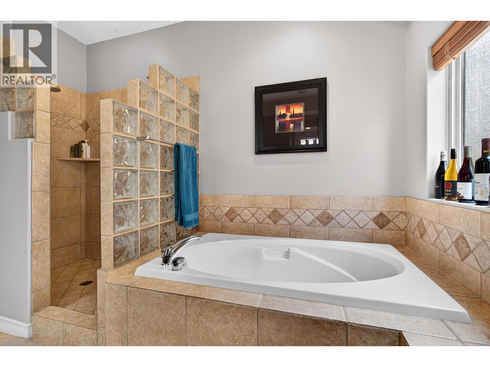 2288 Capistrano Drive, Kelowna, British Columbia  V1V 2A2 - Photo 17 - 10382435