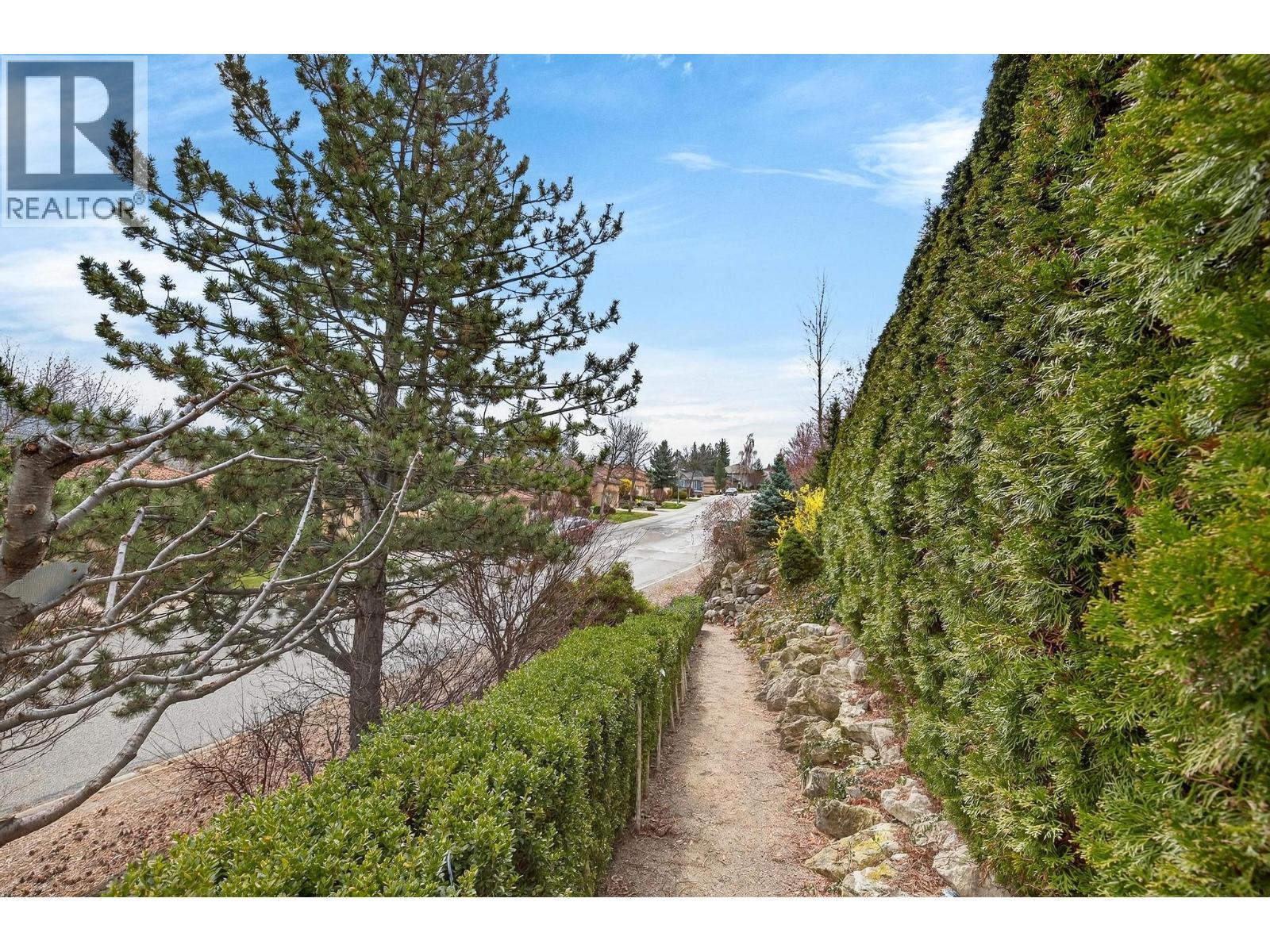 2288 Capistrano Drive, Kelowna, British Columbia  V1V 2A2 - Photo 32 - 10382435