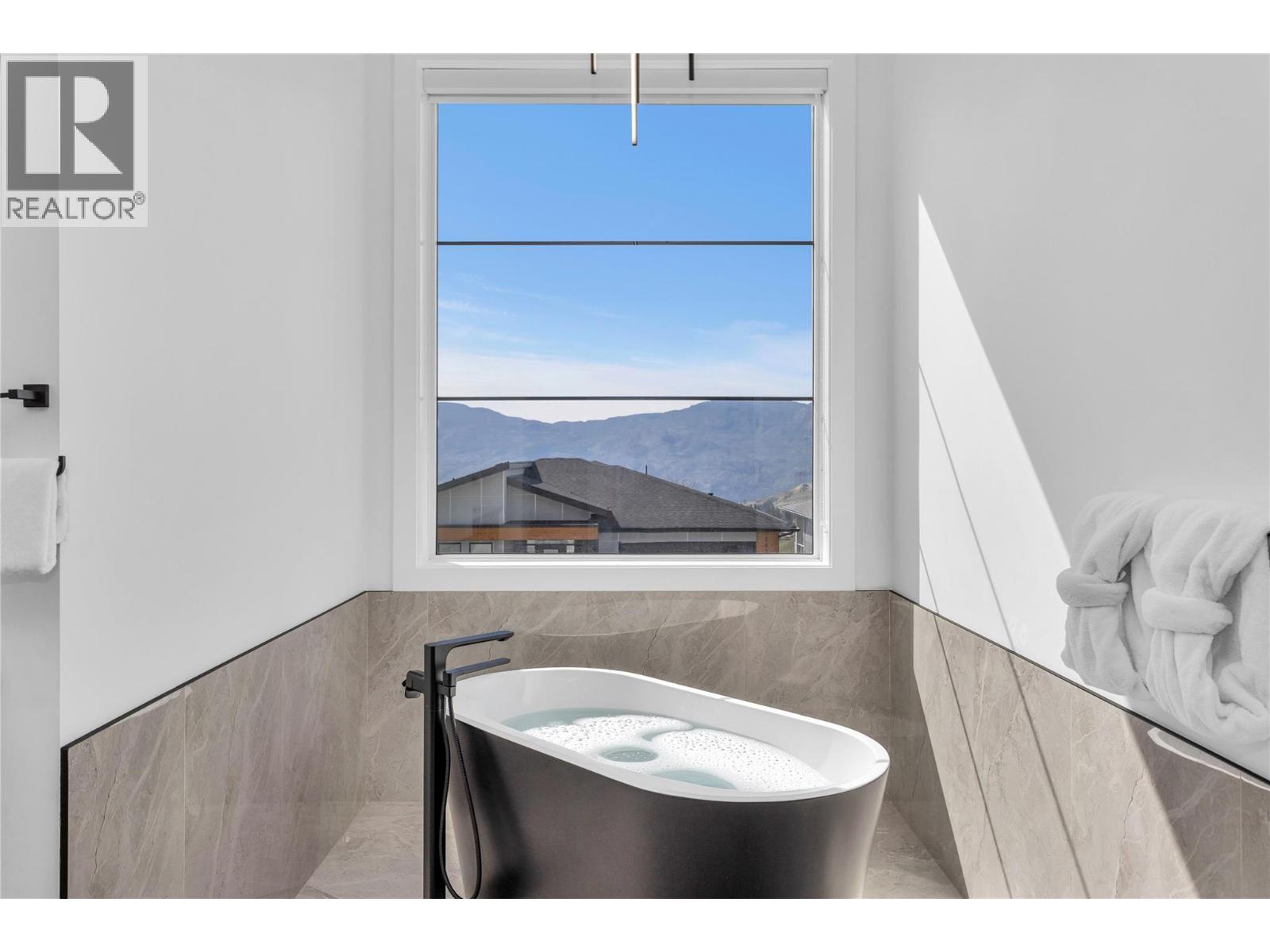 2842 Copper Ridge Drive, West Kelowna, British Columbia  V4T 0E7 - Photo 24 - 10383727