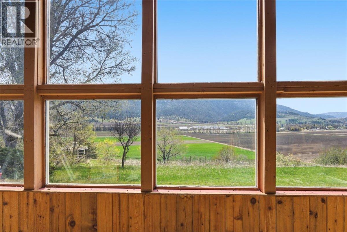 8163 Buchanan Road, Coldstream, British Columbia  V1B 3B8 - Photo 17 - 10384330