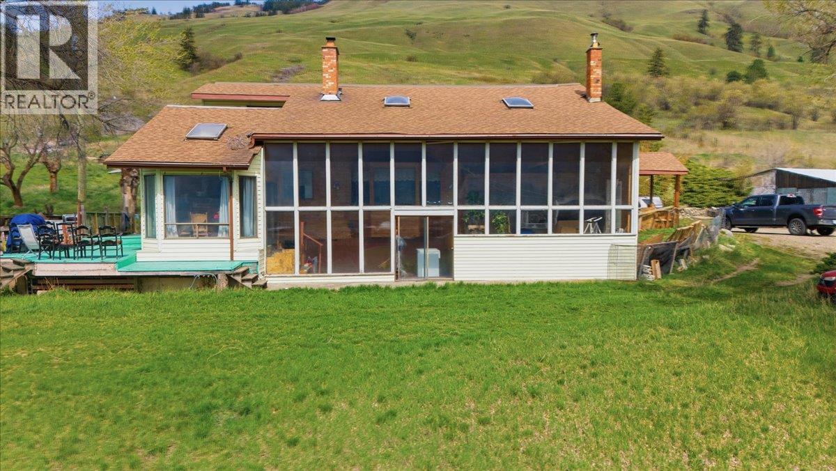 8163 Buchanan Road, Coldstream, British Columbia  V1B 3B8 - Photo 2 - 10384330