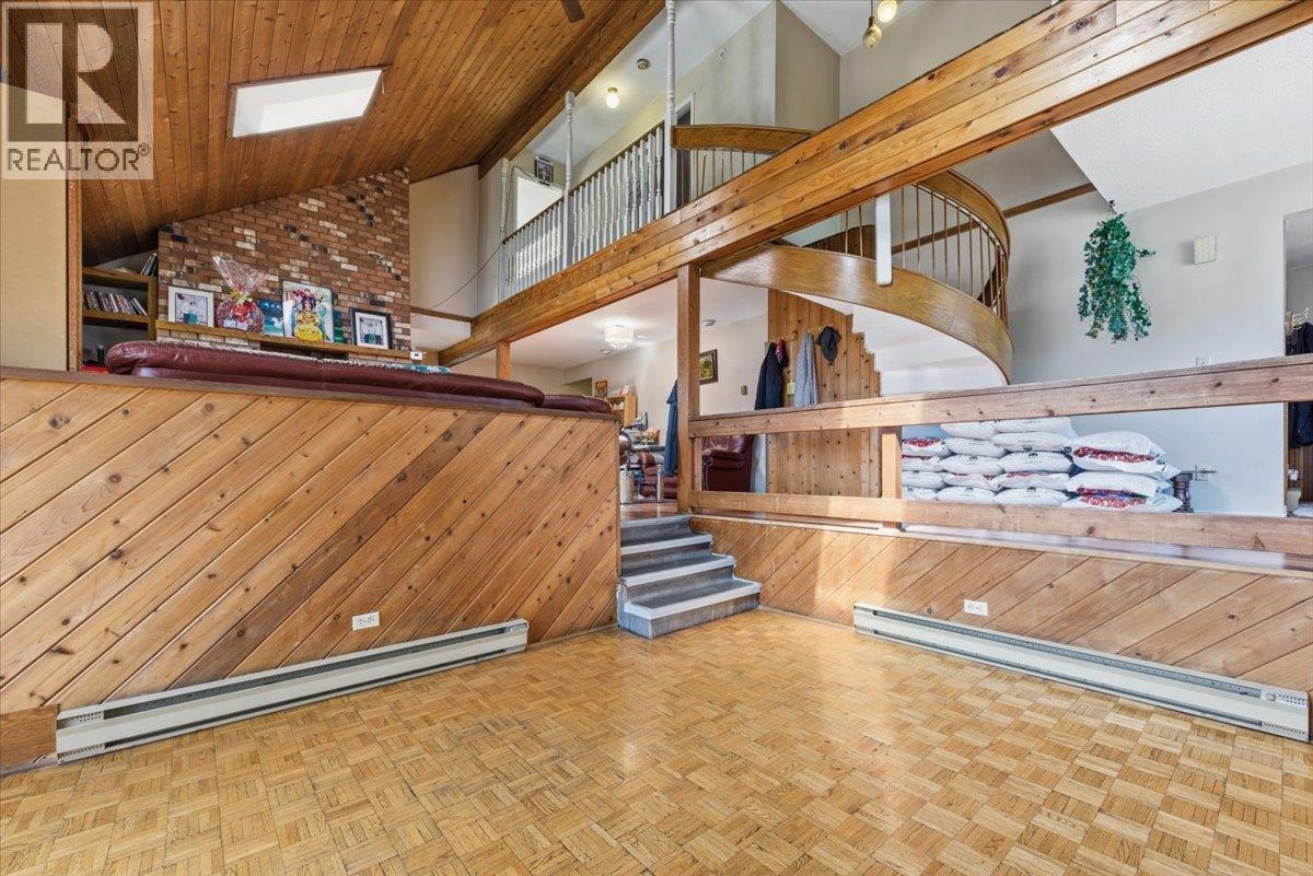 8163 Buchanan Road, Coldstream, British Columbia  V1B 3B8 - Photo 7 - 10384330