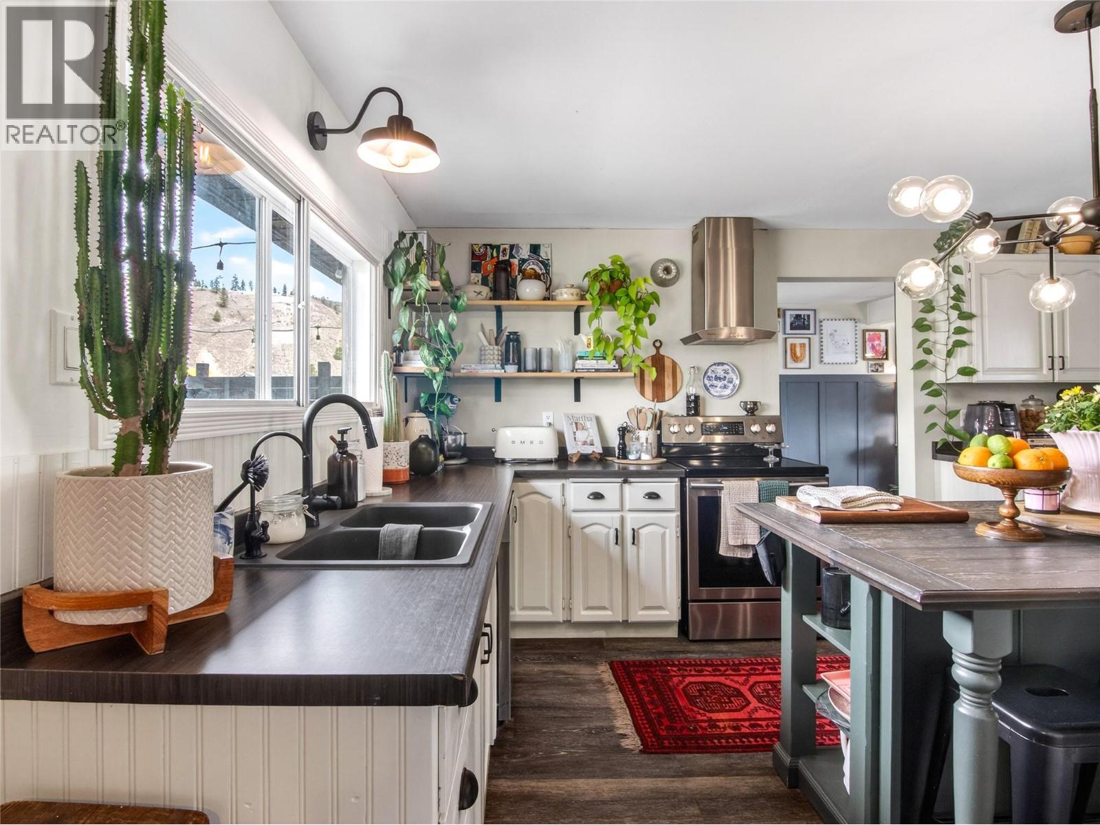 8114 River Road, Oliver, British Columbia  V0H 1T7 - Photo 11 - 10378400