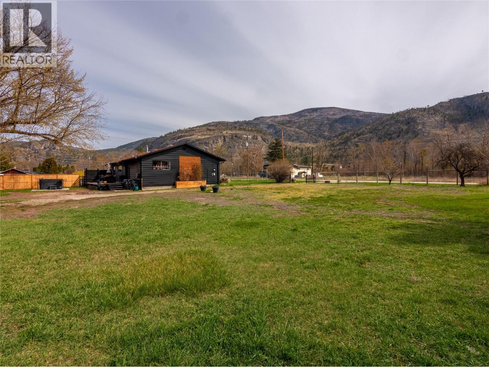 8114 River Road, Oliver, British Columbia  V0H 1T7 - Photo 44 - 10378400