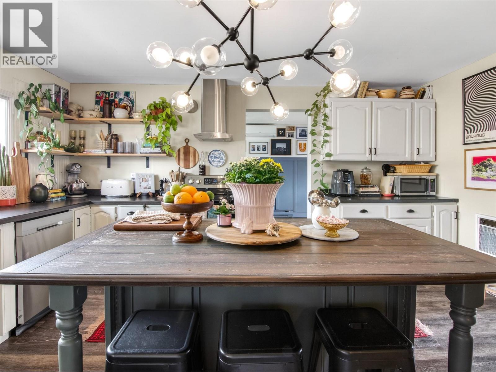 8114 River Road, Oliver, British Columbia  V0H 1T7 - Photo 5 - 10378400