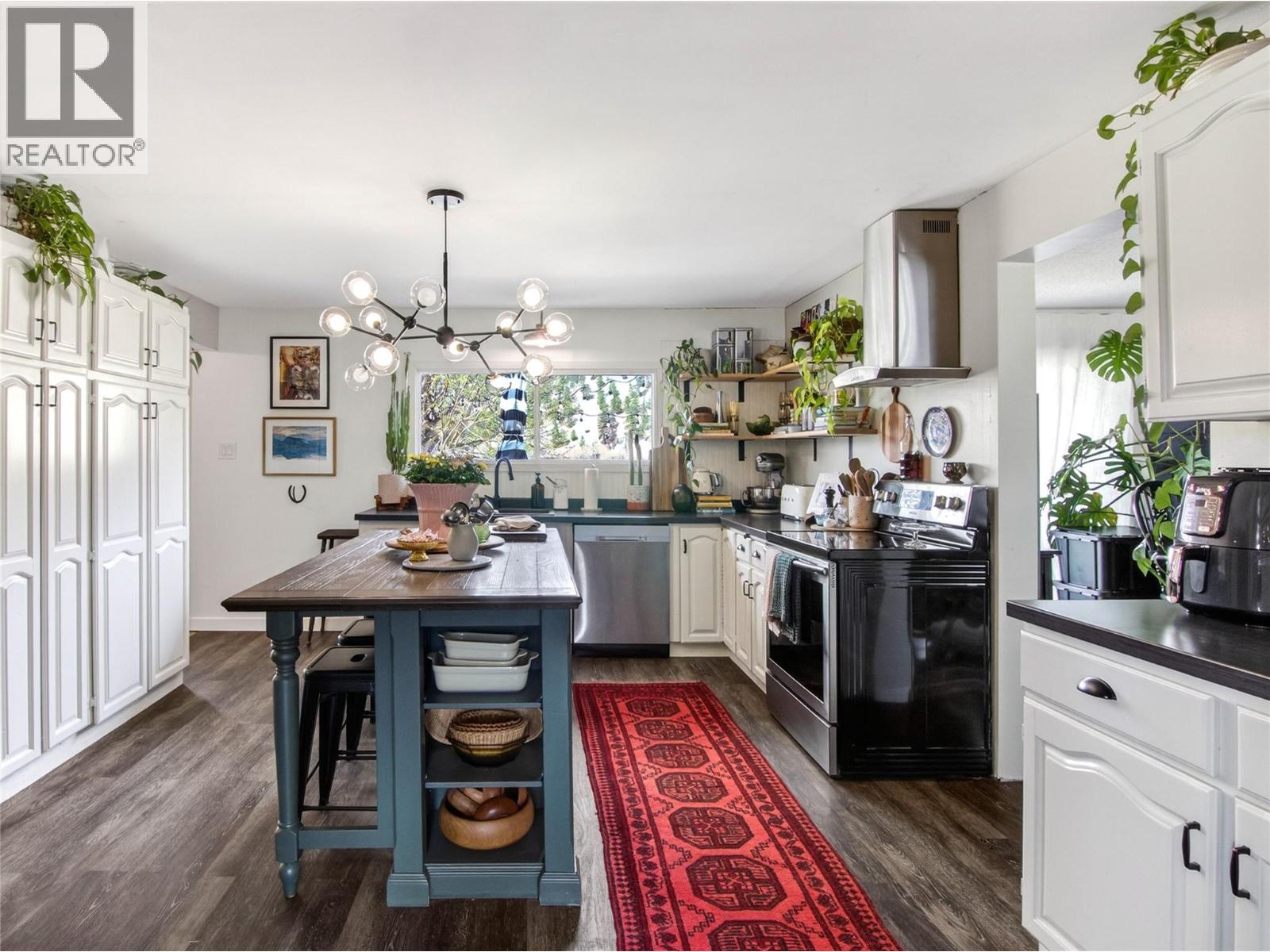 8114 River Road, Oliver, British Columbia  V0H 1T7 - Photo 6 - 10378400