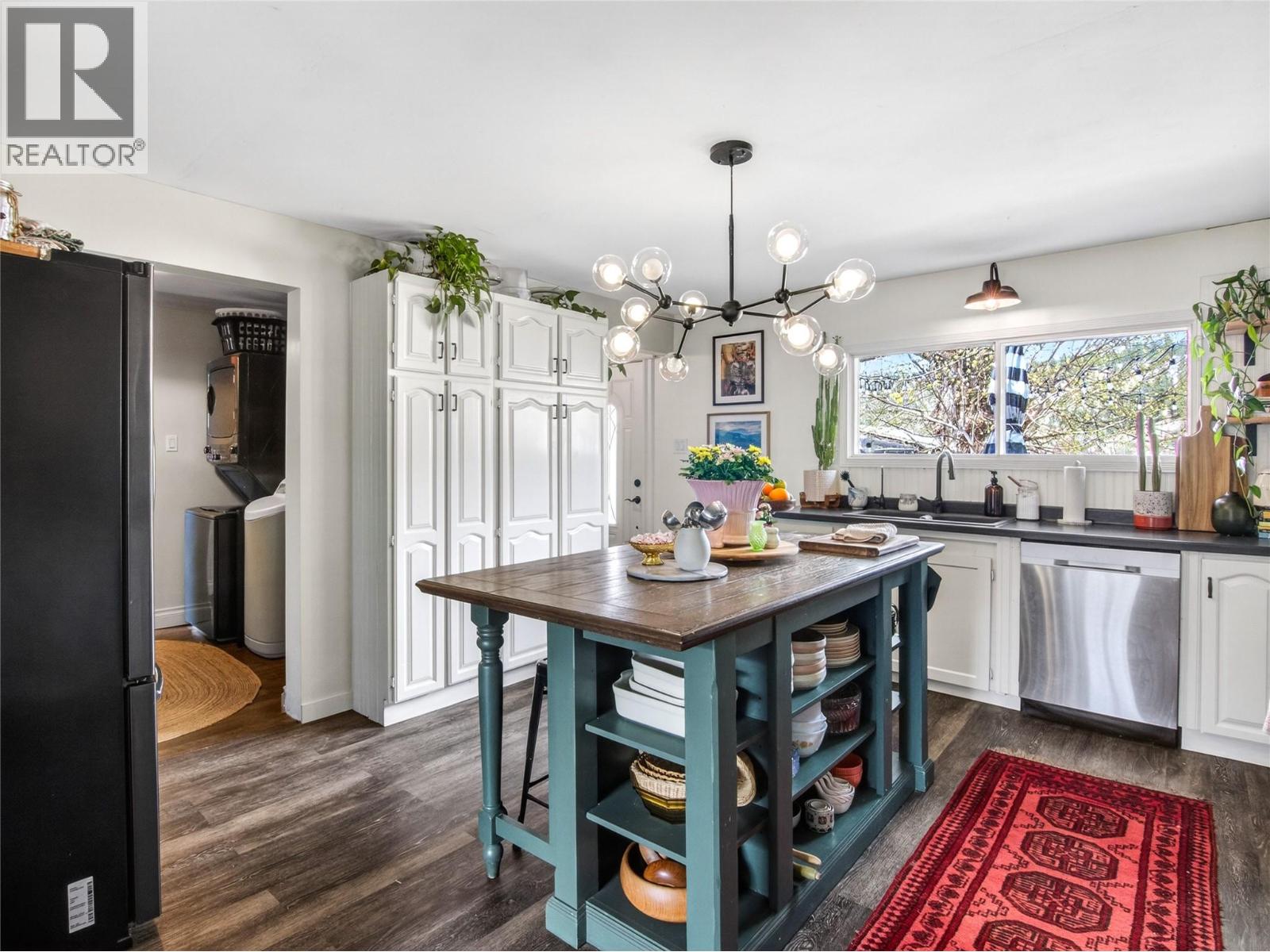 8114 River Road, Oliver, British Columbia  V0H 1T7 - Photo 7 - 10378400