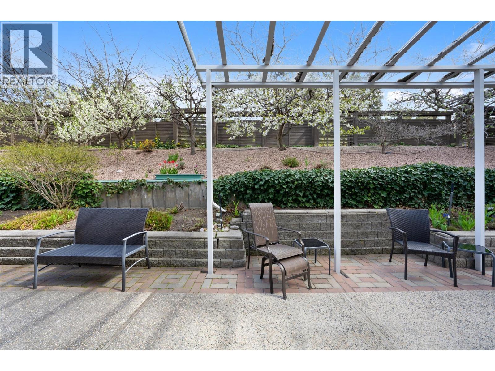 205 Merlin Court, Kelowna, British Columbia  V1V 1N2 - Photo 22 - 10384224