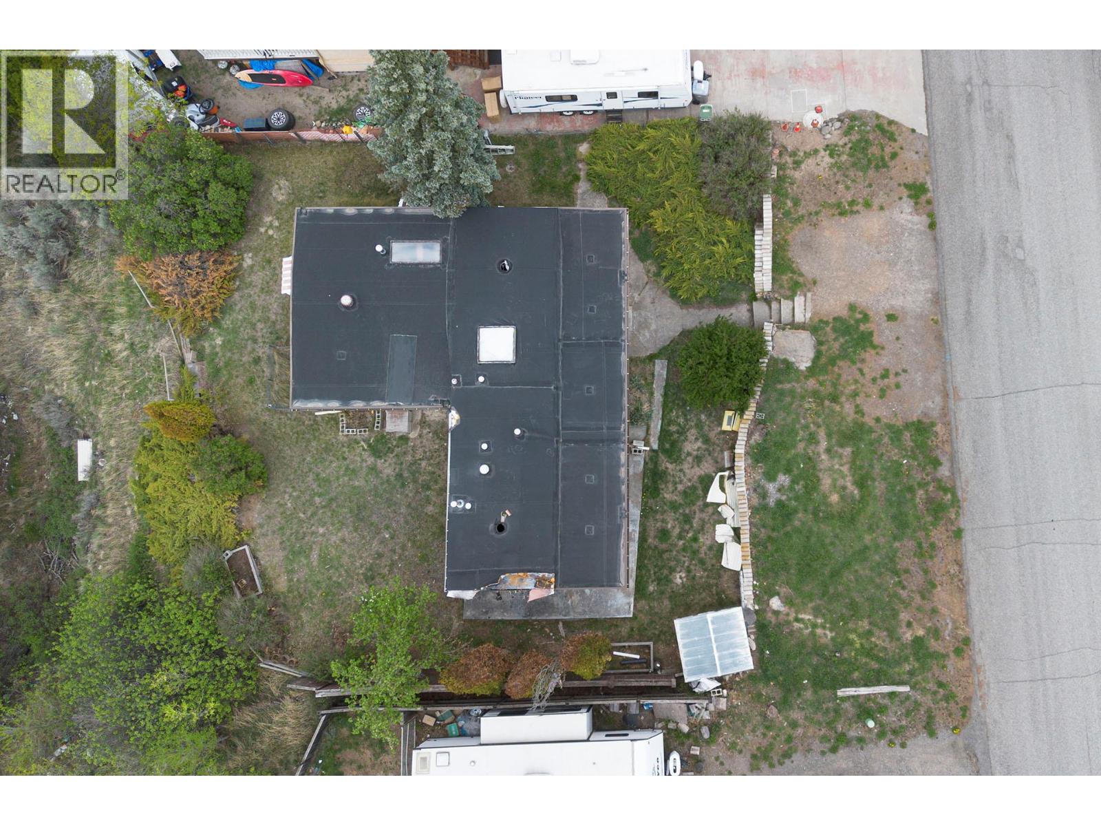 861 Klahanie Drive, Kamloops, British Columbia  V2C 5R1 - Photo 2 - 10384518