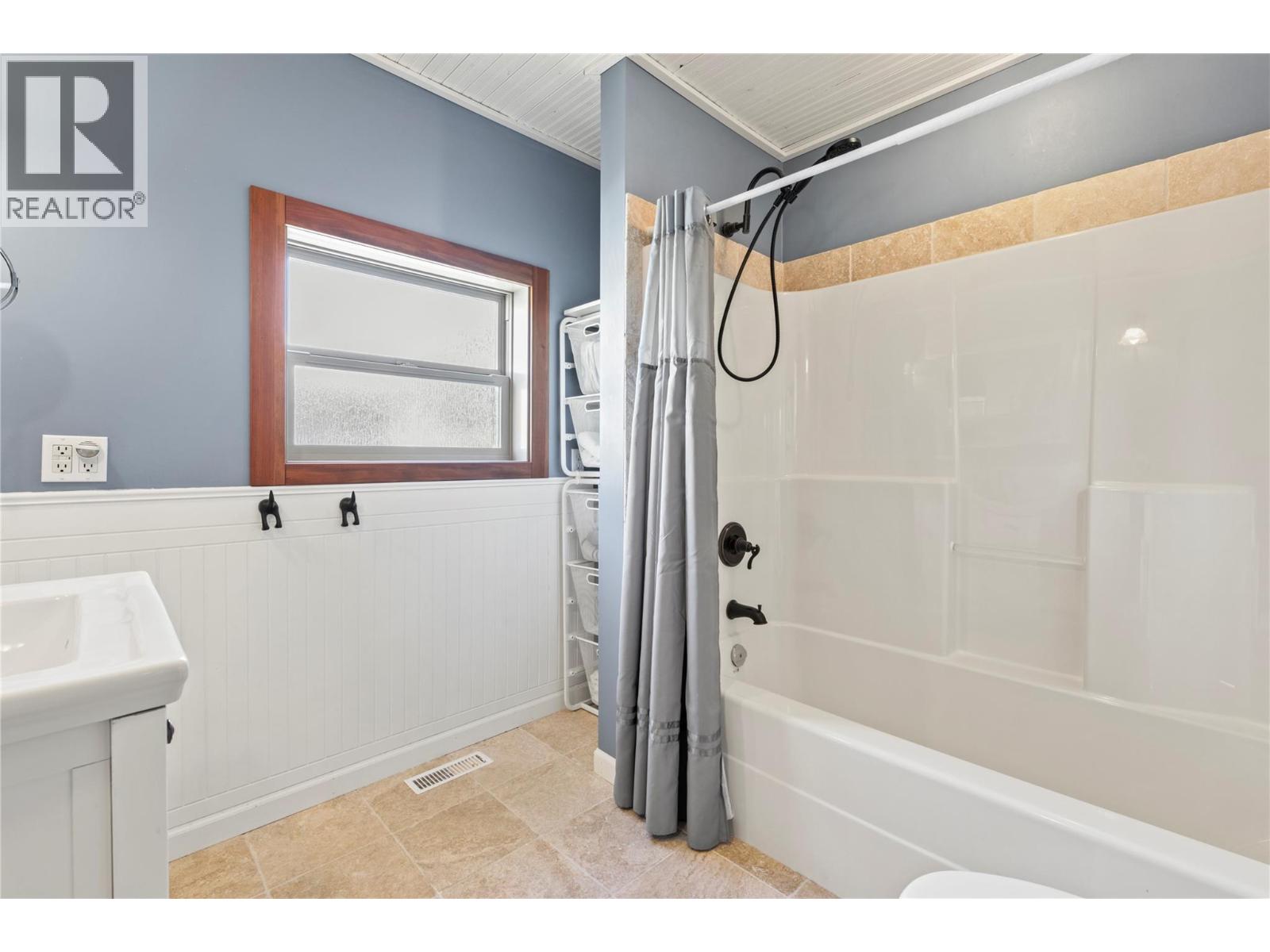 6421 Eagle Bay Road Unit# 73, Eagle Bay, British Columbia  V0E 1T0 - Photo 33 - 10381217