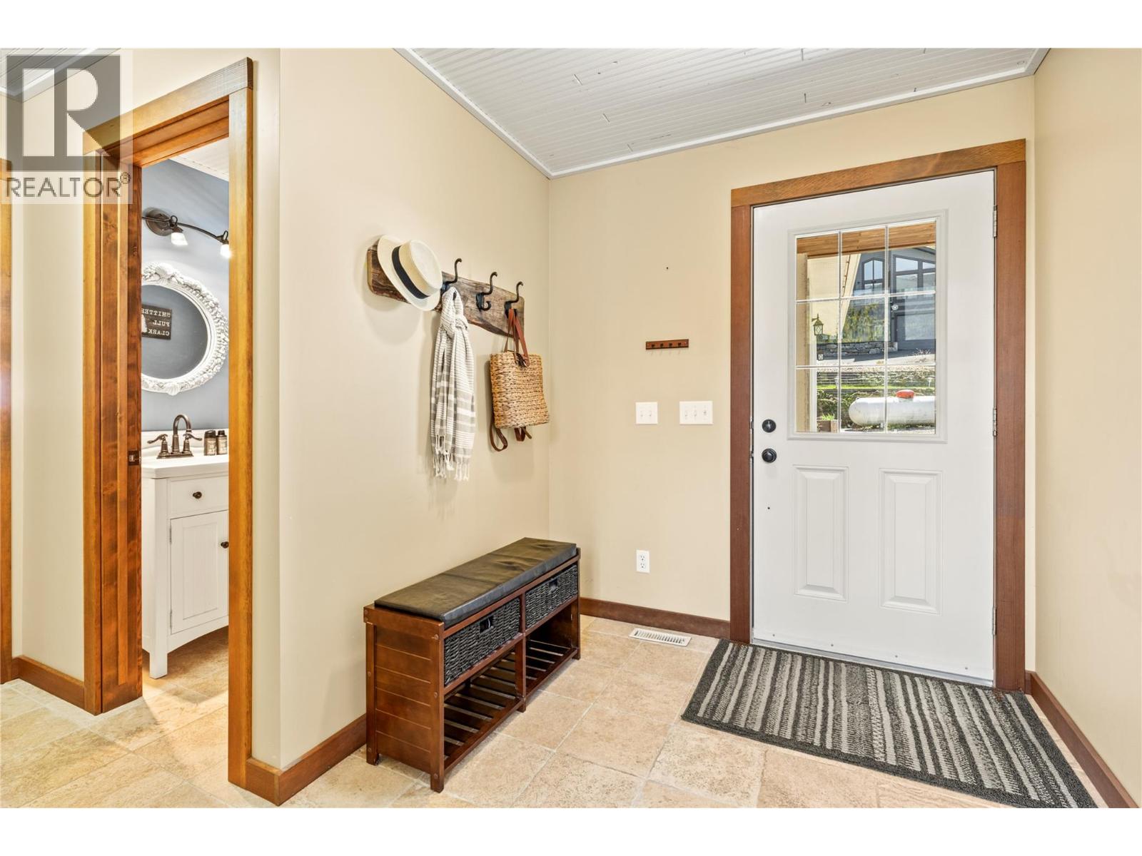 6421 Eagle Bay Road Unit# 73, Eagle Bay, British Columbia  V0E 1T0 - Photo 4 - 10381217