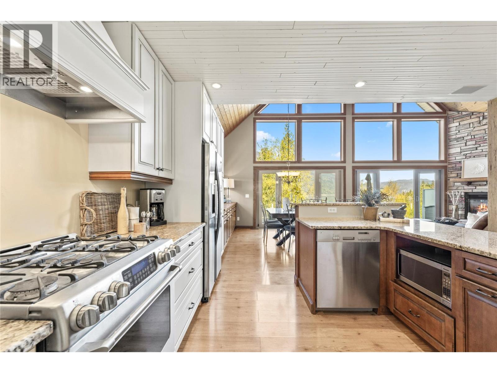 6421 Eagle Bay Road Unit# 73, Eagle Bay, British Columbia  V0E 1T0 - Photo 9 - 10381217