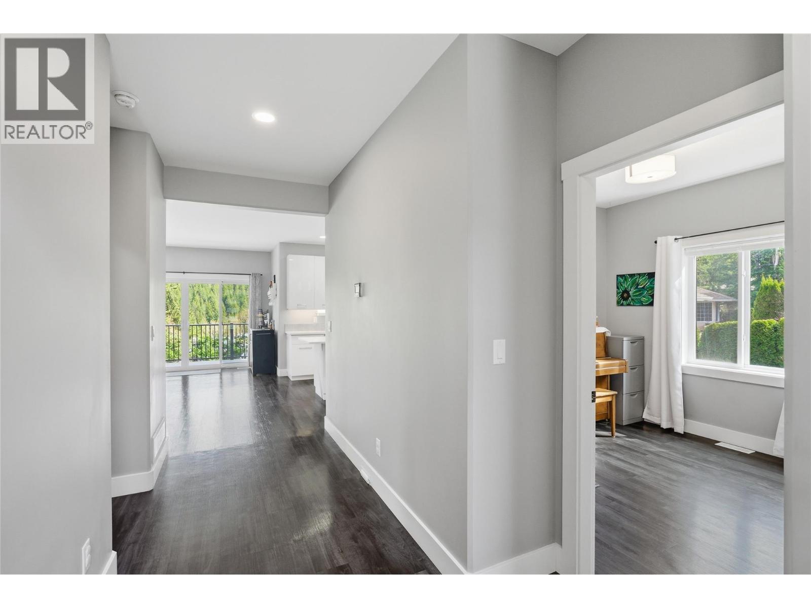 2790 Mountview Drive, Blind Bay, British Columbia  V0E 1H1 - Photo 11 - 10384426