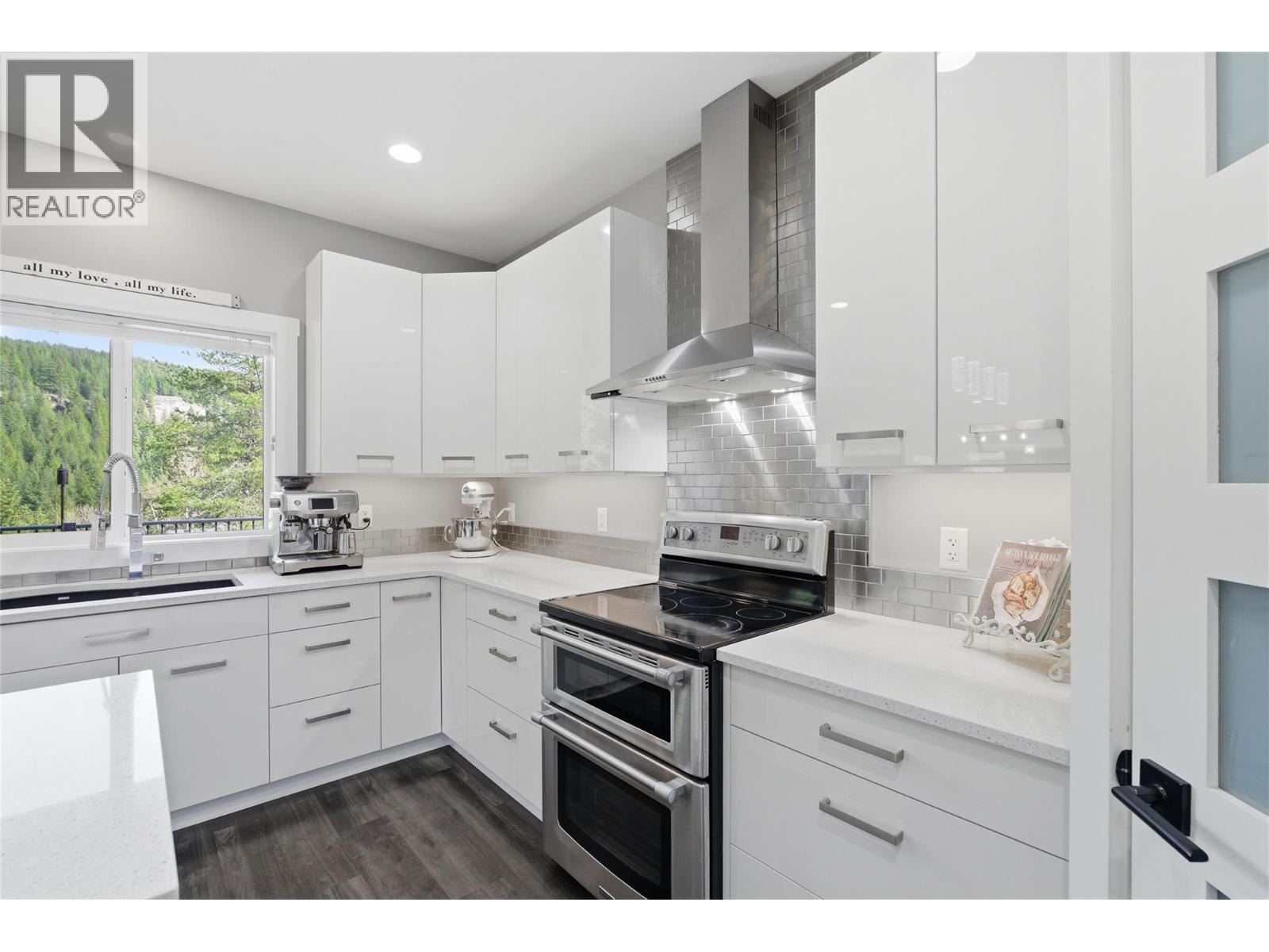 2790 Mountview Drive, Blind Bay, British Columbia  V0E 1H1 - Photo 19 - 10384426